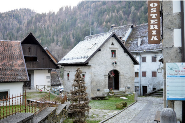 VisitFVG's tweet photo. Immergiti nella storia degli #stavoli di #Orias, della #ValPesarina e del suo legame con il tempo!⌚ 
Scopri di più👉 https://t.co/kVZmdhXNQ4

#iosonofvg #fvglive https://t.co/syRqH3v2ZH