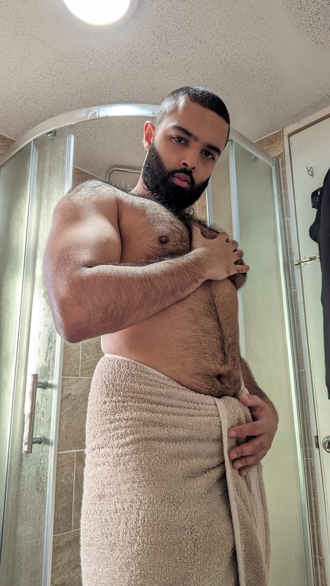 Azudda's tweet photo. If we workout together, we're beating cocks together after too. https://t.co/QEEa56yH5W