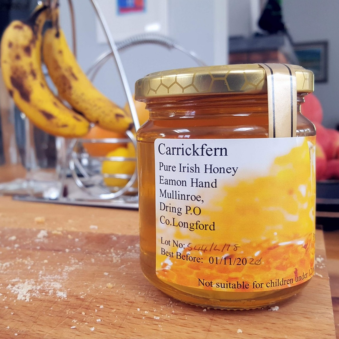 createdincavan's tweet photo. Carrickfern Pure Irish Honey🍯 
🐝 Founded by beekeeper Eamon Hand, the honey is produced from beehives in their apiaries in Cavan and Longford. Their honey is rich in antioxidants, enzymes, and nutrients.
💛 This product is stocked in delicatessens and shops around the country. https://t.co/Gqp22ktcb8