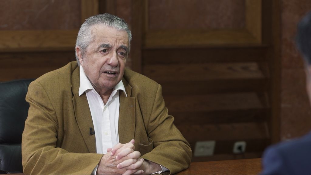 📺 Televisión Canaria emite este mediodía el programa 'Confesiones' de <a href="/EtiAzulPro/">Etiqueta Azul Producciones</a> dedicado a Lorenzo Olarte.

➡️ El expresidente canario, fallecido este viernes, revela su faceta más humana en una entrevista con <a href="/pedroguerra21/">Pedro Guerra</a> 

🕐 Será a las 13:00 horas en <a href="/RTVCes/">RTVC</a>