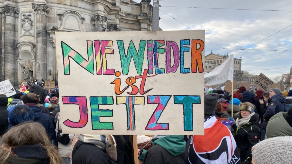 Demos für Demokratie in Sachsen

✌️Dresden, 3.2., 13, Theaterplatz
✌️Glauchau, 3.2., 14, Marktplatz
✌️Grimma, 4.2., 14, Marktplatz
✌️Schkeuditz, 4.2., 15, Rathausplatz
✌️Marienberg, 4.2., 15, Marktplatz
✌️Aue-Bad Schlema, 4.2., 15, Altmarkt
✌️Dipps, 4.2., 15, Markt

#NieWieder