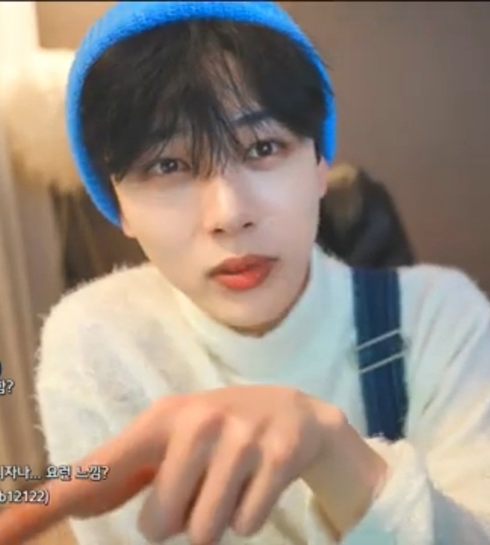 Mhixeako's tweet photo. I love the outfit of our adorable baby #JUNGHYUN😘🤩 You are pretty handsome as always #konanhihi  #KOHI_LADY #KOHI  mwahugssss😊🥰😍 https://t.co/uylxXXlfwM