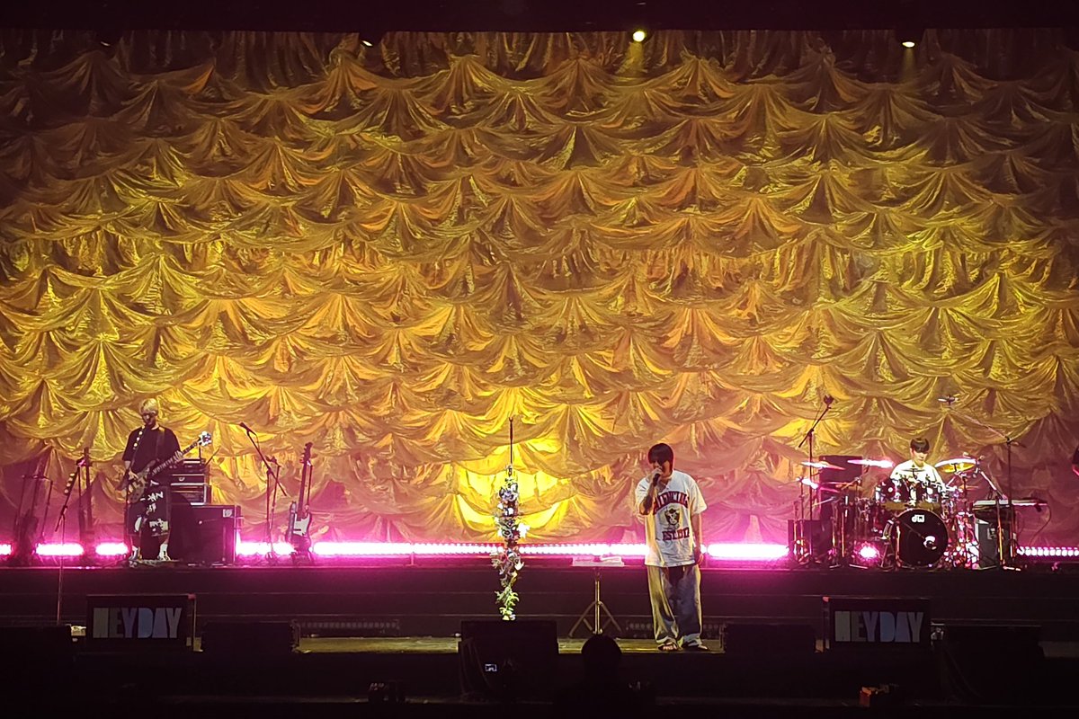 FTISLAND tweet media