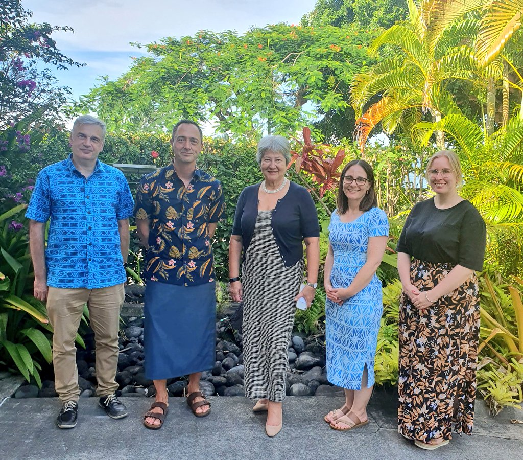 Always good to catch up with #Australian colleagues.
Great discussion with H.E. Will Robinson &amp; his team in #Samoa.
Much scope for partnership &amp; co-operation.
The #Commonwealth Heads of Government Meeting in October a shared priority for us.
#CHOGM