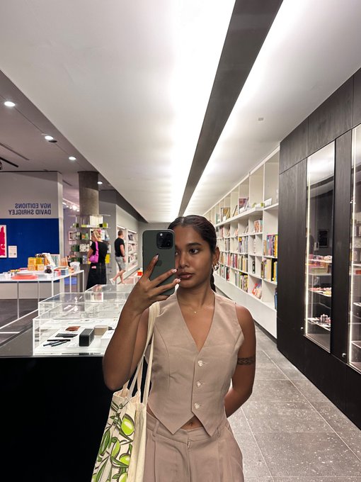 Cute right https://t.co/ra70DxasoX<a href="/tag/desi"class="tags"><span>#desi</span></a><a href="/tag/petite"class="tags"><span>#petite</span></a>