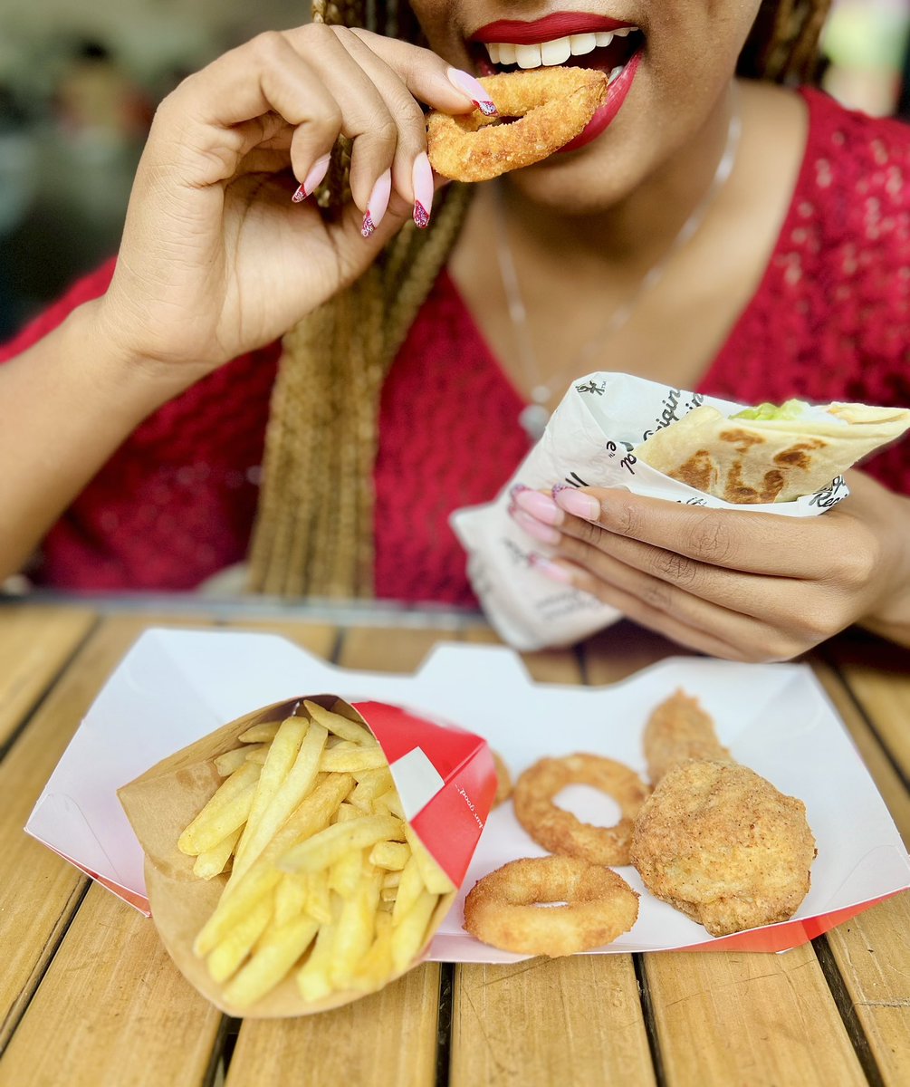 Oli wakabi nga bwolowooza, remember to take care of yourself this weekend . Grab our Streetwise Owakabi today- 1pc of chicken, a twister, 4 onion rings and regular chips all for ugx 21,000. #OliwakabiNeKFC #ItsFingerLickinGood