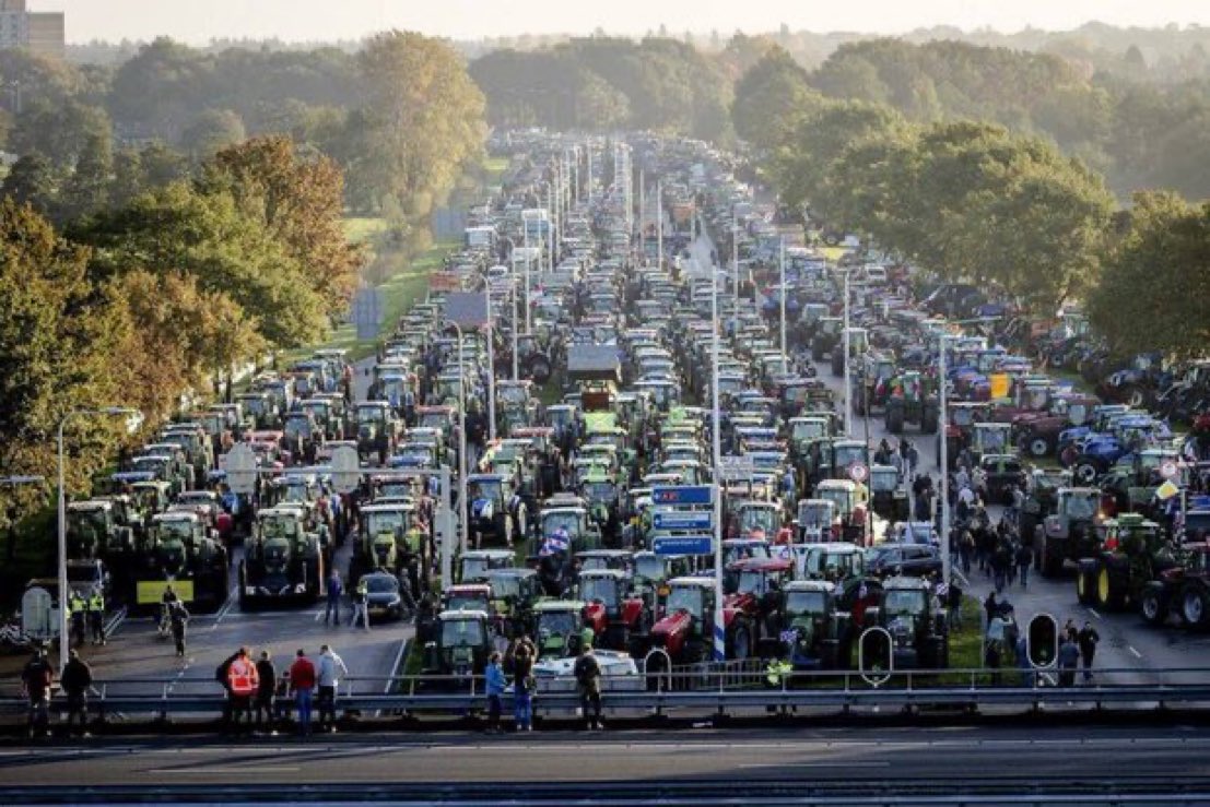 Germany 🇩🇪
Netherlands 🇳🇱
Italy 🇮🇹
Scotland 🏴󠁧󠁢󠁳󠁣󠁴󠁿
Ireland 🇮🇪 
Poland 🇵🇱
France 🇫🇷 
Romania 🇷🇴
Lithuania 🇱🇹
Belgium 🇧🇪 
Greece 🇬🇷 

Farmers across Europe are protesting in huge numbers. They have had enough of being ignored and undermined by governments.

#NoFarmersNoFood