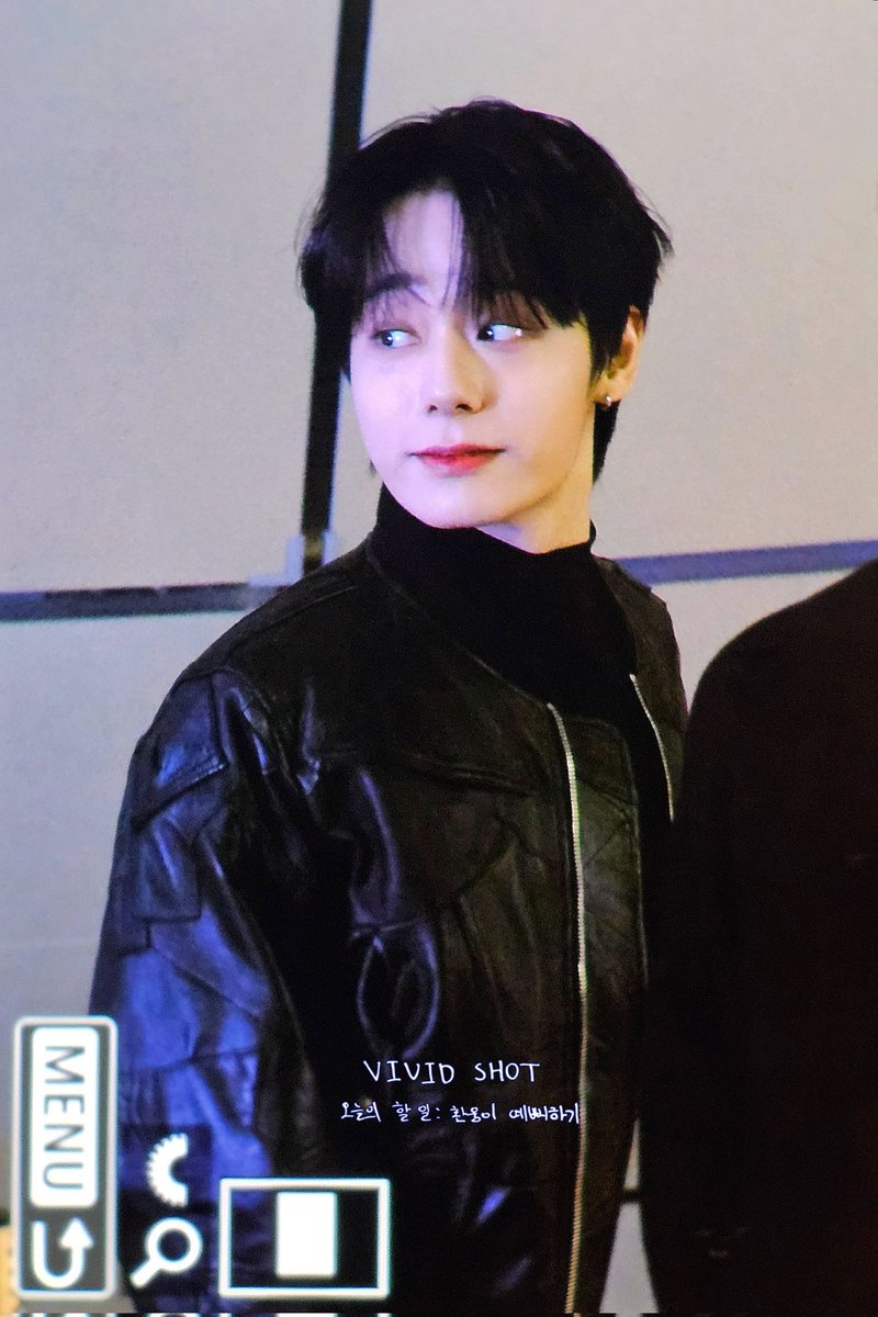 240203
잘생긴 서패위 셀럽

#원어스 #환웅 #ONEUS #HWANWOONG
