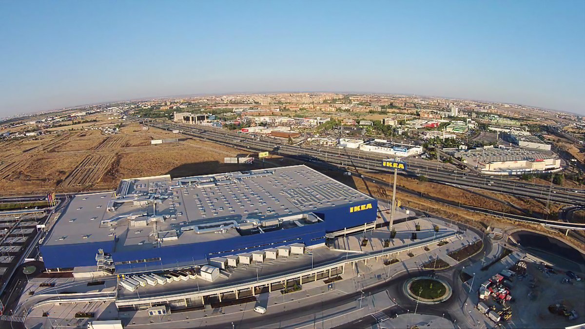 orgulloalcorcon's tweet photo. ¡Buenos días! Así era Ikea desde el aire en 2016. La imagen es de nuestro amigo Ruben González Pongamos que hablo de #Alcorcón. Soy de https://t.co/2PkgUB8iKC #alcorcon #alcorconhoy #alcorconcity #OrgullosodeAlcorcón https://t.co/9biCBf9YeO