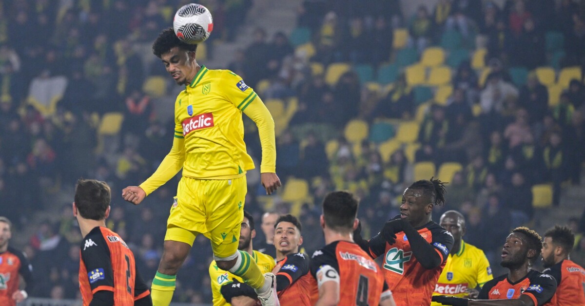 🔰 Portrait - #FCNantes : "Il a déjà tout d'un pro", Nathan Zézé un pari pas si osé. #FBSport #FCNRCL #Ligue1 

➡️ l.francebleu.fr/luiS