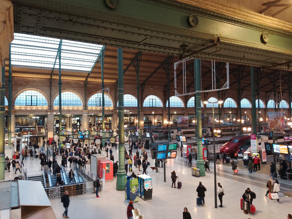 Tarliebear's tweet image. And sadly with that, my amazing trip to @visitparisreg is over as I prepare to head back to @StPancrasInt on the @Eurostar with all my shopping #tarlietravels #travelbytrain #flyless @lacuregourman #alameredefamille