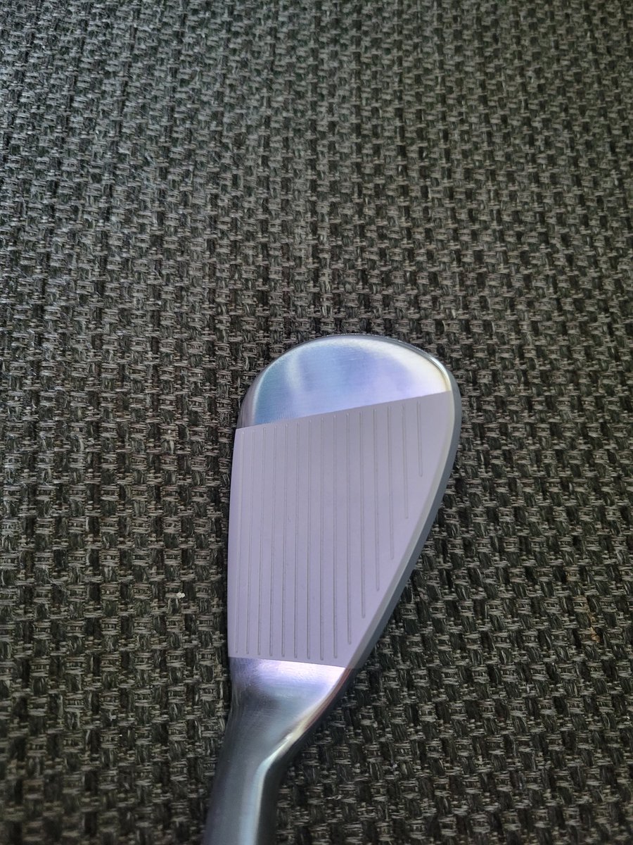 raboona6's tweet photo. お年玉プレゼント企画で当たったウェッジ届いたー！！
カッコ良き！！
#浦大輔
#stungolf
#deserteagle
#51.5
#dxdgolf https://t.co/RNOizm4pSp
