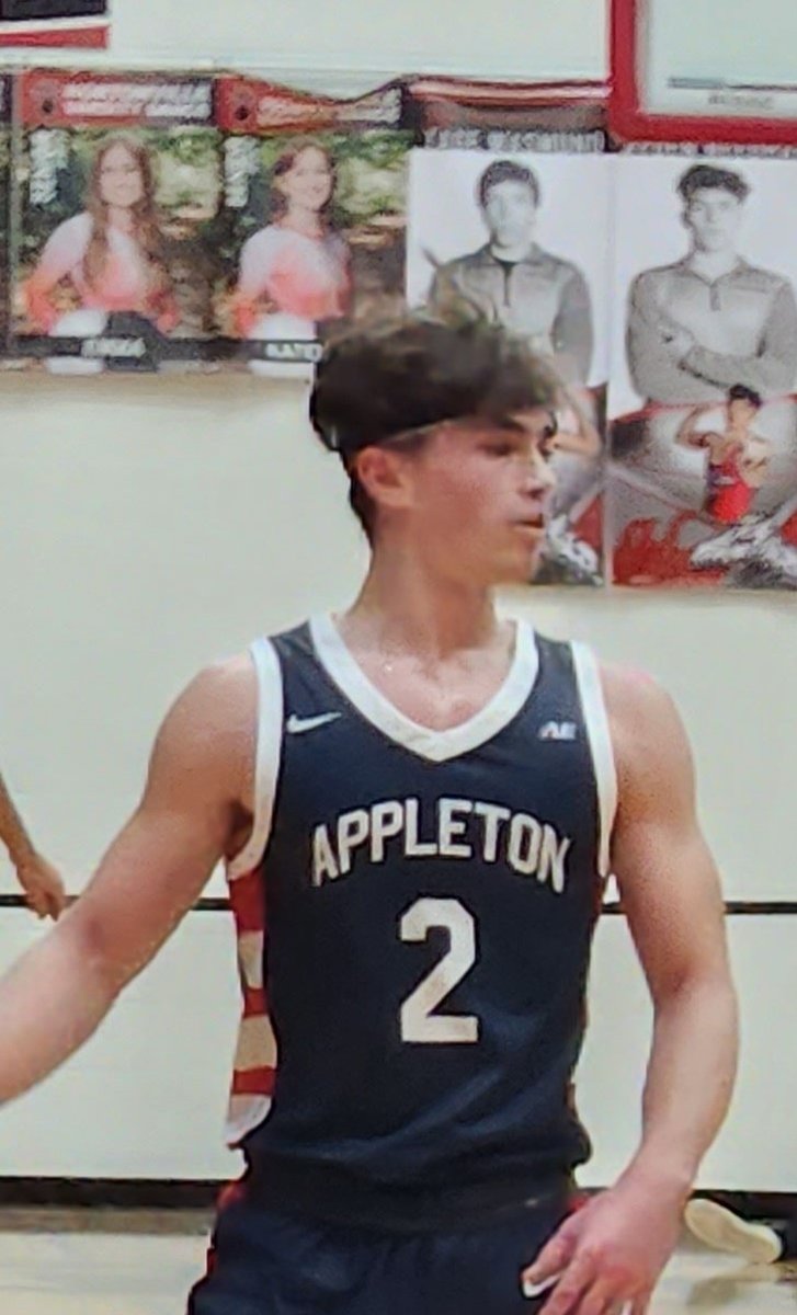 Appleton East Patriots Girls and Boys Basketball all-time leading scorers are SIBLINGS: 2022 Emily La Chapell #21 (AE Girls 🏀 all-time leading scorer) 2024 Joey La Chapell #2 (became AE Boys 🏀 all-time leading scorer tonight)