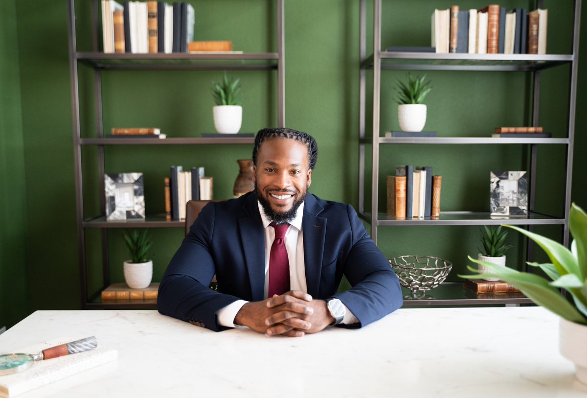 kingHulon's tweet photo. Helping Dreams of homeownership come true. #Jamestherealtor https://t.co/PwDh1NfldH