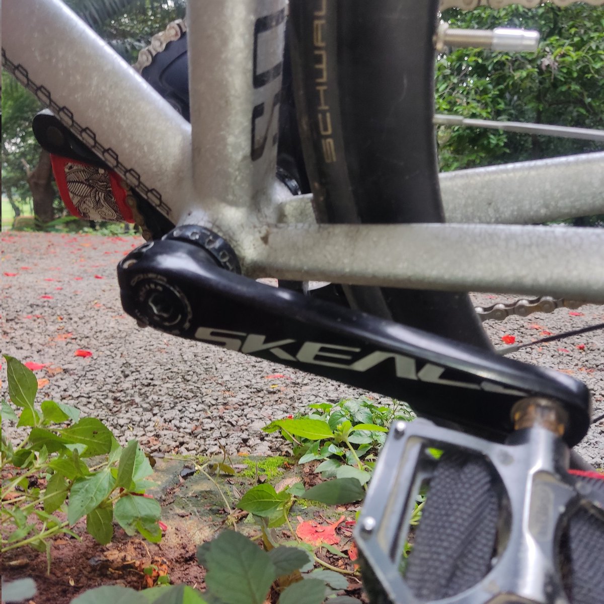 agee_8970's tweet photo. Wts skeache ht2, bb Shinano ultegra, chanring deckas 50t , lok jaksel #fnfjb https://t.co/nJ8EbzTNjE