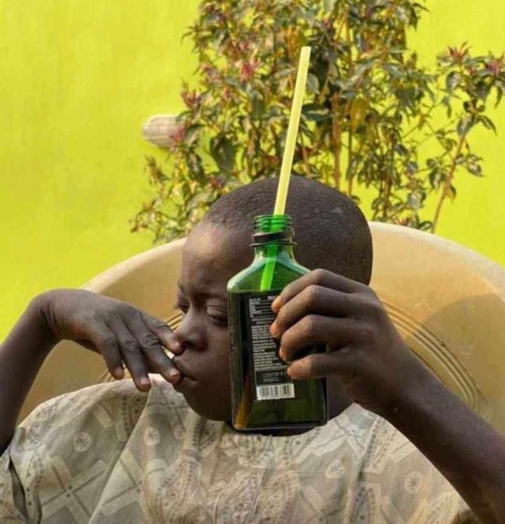 Michael22389095's tweet photo. @Naija_PR WTF are this ladies taking🤔🤔🤔🤔 https://t.co/4gaWIEHo5U
