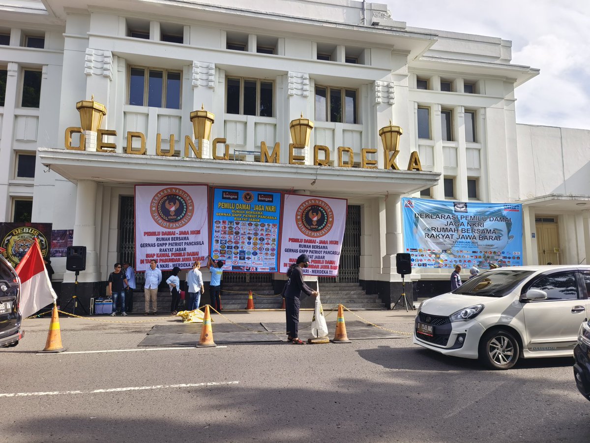 Roni Setiawan tweet media
