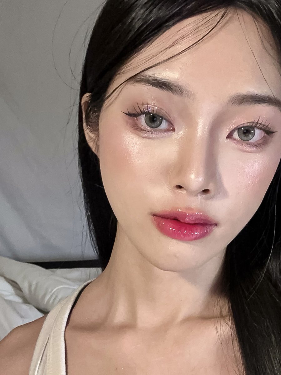 morpormorpaeng's tweet image. ลองแต่งตาตามเมคอัพเวนดี้ลุคนี้ 🎀✨ งานขนตาคือฉ่ำมากกกก