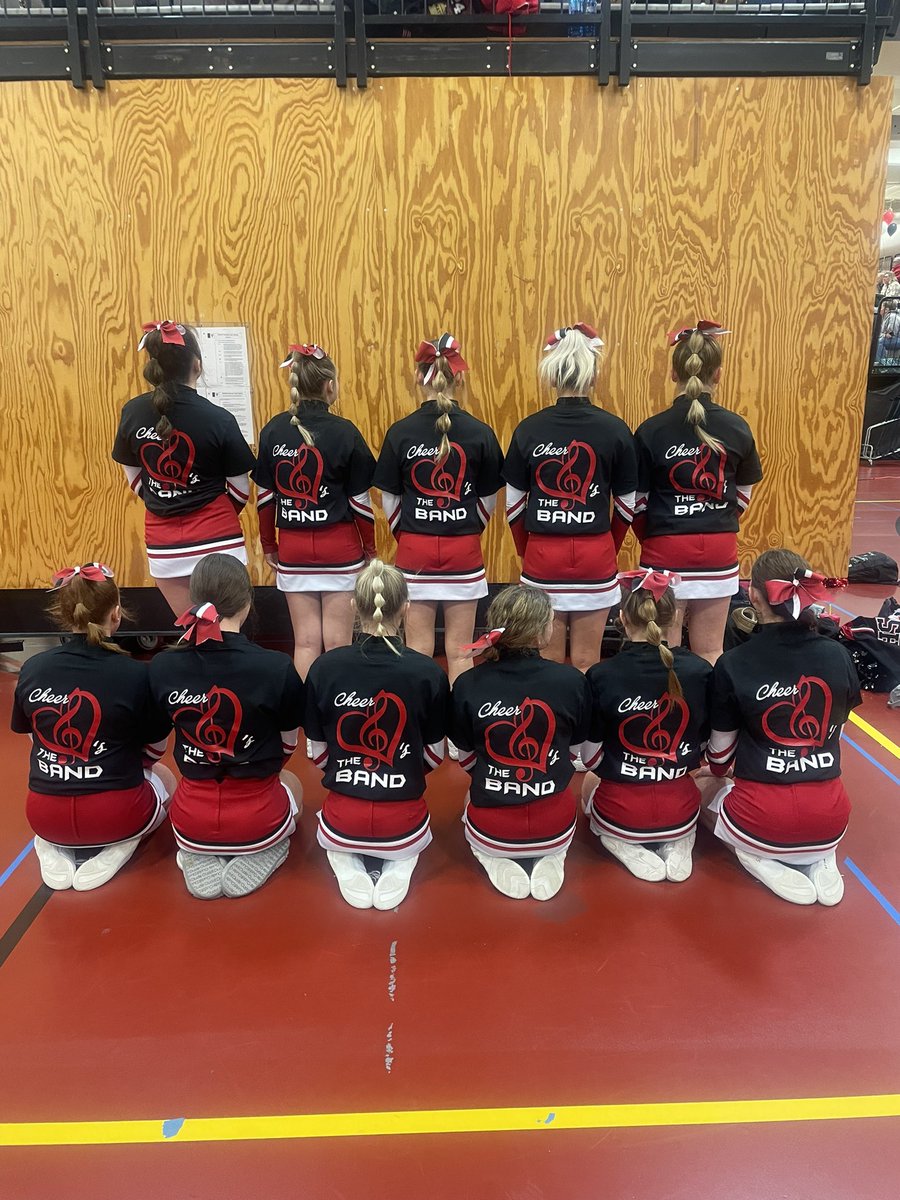 Tonight we wanted to support the group that always supports us! ❤️🖤