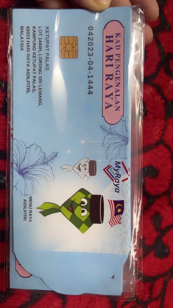 KinShukeshare's tweet photo. Order awal sampul raya supaya tak kalut!😍 memang rare betol sampul duit raya sekarang ni😂 beli kat sini murah >> https://t.co/yXCkopP9Jn https://t.co/GI3JqxeSPG