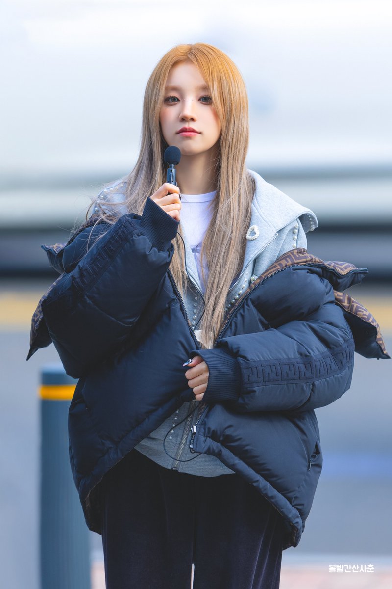 볼빨간산사춘 tweet media