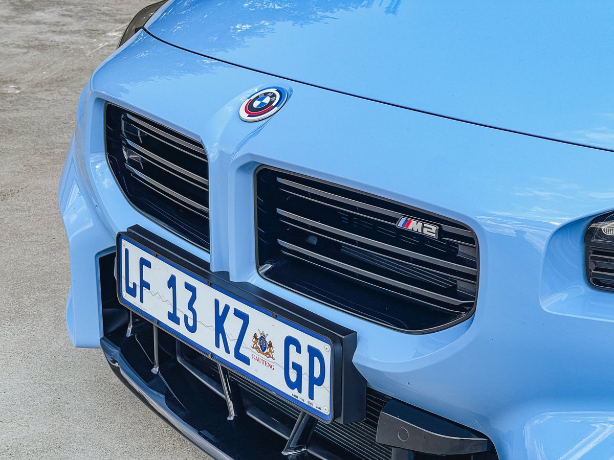 khuleonwheels's tweet image. When the online ‘unboxing’ happened, it had the car fraternity embroiled in a mixed bag of feelings with its bold looks that continued to grill the competition &amp;amp; today we have no mixed feelings and are more than ecstatic to spend time in it. Needing no…
#THEM2 #BMWM2