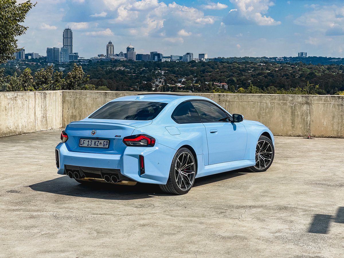 khuleonwheels's tweet image. When the online ‘unboxing’ happened, it had the car fraternity embroiled in a mixed bag of feelings with its bold looks that continued to grill the competition &amp;amp; today we have no mixed feelings and are more than ecstatic to spend time in it. Needing no…
#THEM2 #BMWM2