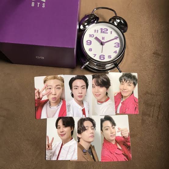 kimkrssaa's tweet photo. wts lfb ph onhand 

Bts merch box 9 sealed
₱3880 

-no damages
-ready to ship
-free packaging fee
-payo

Sample photo &amp; vid only

Mop: gcash
Mod: Sdd available or sco sf and direct j&amp;t https://t.co/mGbffT8zFr