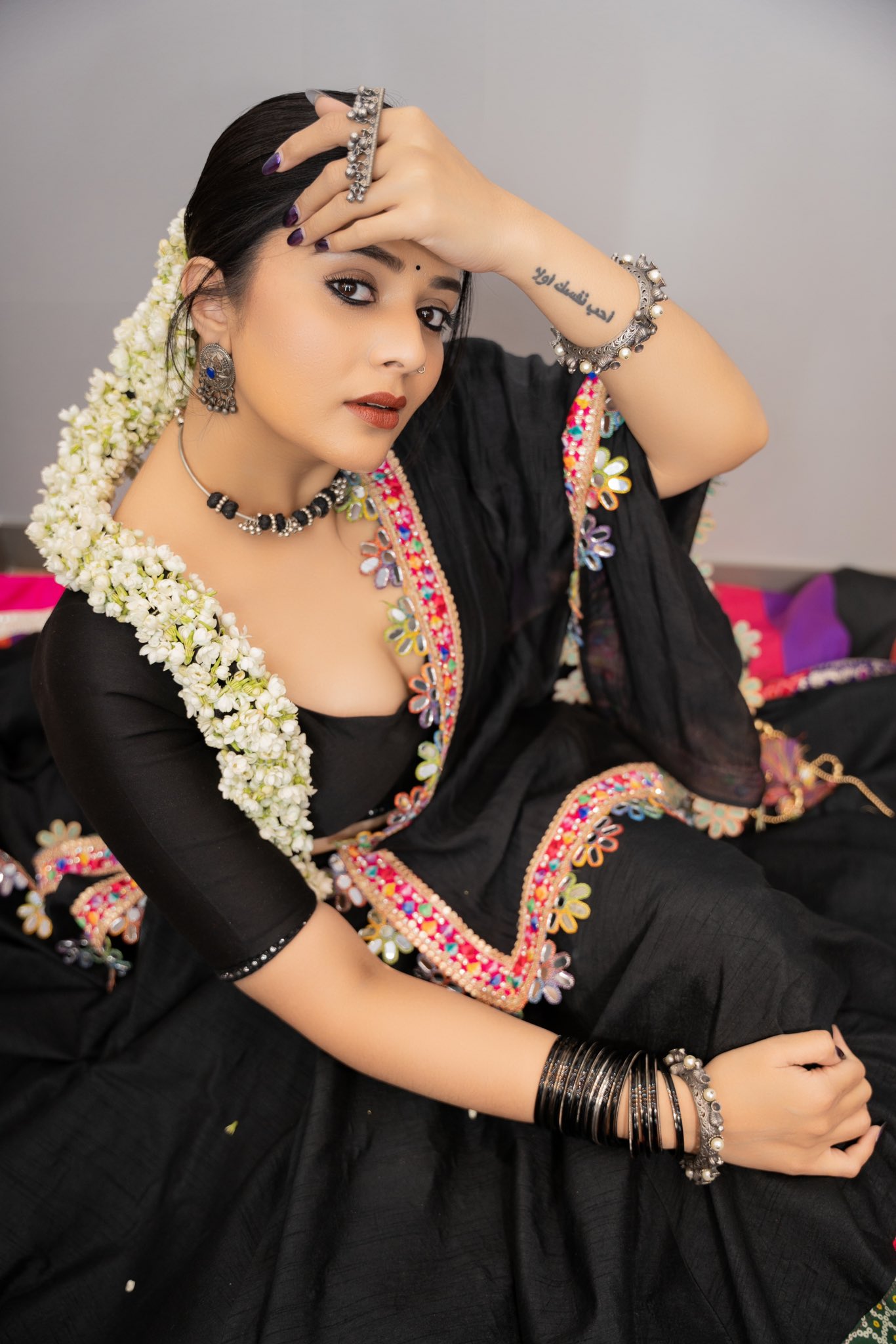 Sree mukhi leaked Instagram viral photos selfie clothless romantic onlyfans Pinterest redit pictures  of her juicy curves saari backless salwar shirt ceamy figure tiktok, Imdb, Flickr, Tumblr   cleavage exposing navel armpit juicy lip navel,iduppu,kiss smooch Email Id, WhatsApp Number,