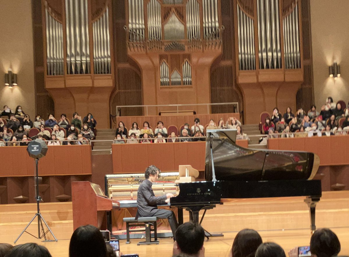 0530mhiromi's tweet photo. 1日経っても、音が耳から離れない。
すごすぎた。
#角野隼斗ツアー2024 #catten #KEYS
#ザ・シンフォニーホール https://t.co/u29ana77P2