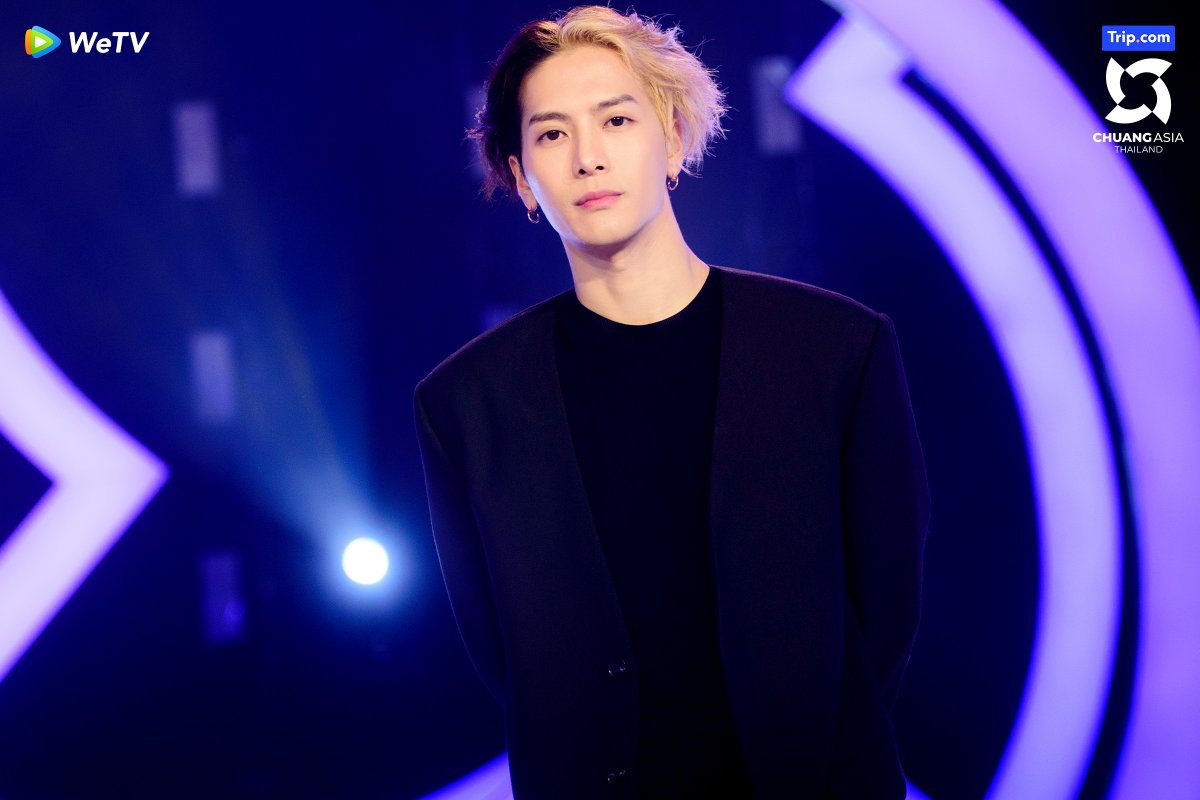 CHUANGASIA's tweet photo. Can't wait to see Co-producer and Lead Mentor Jackson Wang Tonight!
CHUANG ASIA THAILAND

Don't miss #CHUANGAsiaEP1 Tonight
Every Saturday 9.30 PM GMT+7 On WeTV and one31
Uncut Version 10.45 PM GMT+7
🔗 https://t.co/y2mghImgYb

#ChuangAsia #ChuangAsia2024
#JacksonWang  #CHUANGASIAxRYCE
#CHUANGAsiaJacksonWang