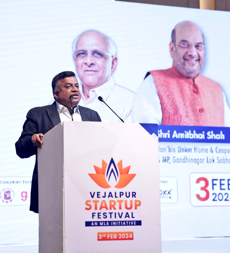 AmitThakerBJP's tweet photo. Sh.Arvind Kumar,
 (@arvindtw), @stpiindia Dg and Sh.Rajivkumar Gupta, MD, Policy Bazar. https://t.co/9WgSESFtzs