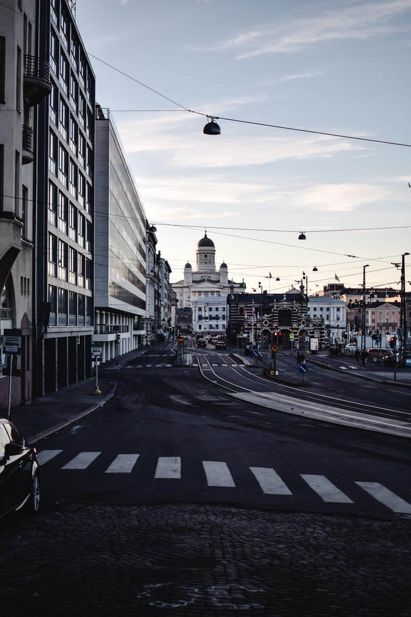 Piispa <a href="/MariLeppane/">Mari Leppänen</a> kirjoitti <a href="/turunsanomat/">Turun Sanomat</a> kolumnissaan siitä, saako presidenttiehdokkailta kysyä heidän uskostaan. ”Juuri arkinen usko, keskeneräiset ja haparoivat sanoitukset ovat kiinnostavia ja arvokkaita. ”
#presidentinvaalit Lue piispamarileppanen.fi/kirjoitukset/u…