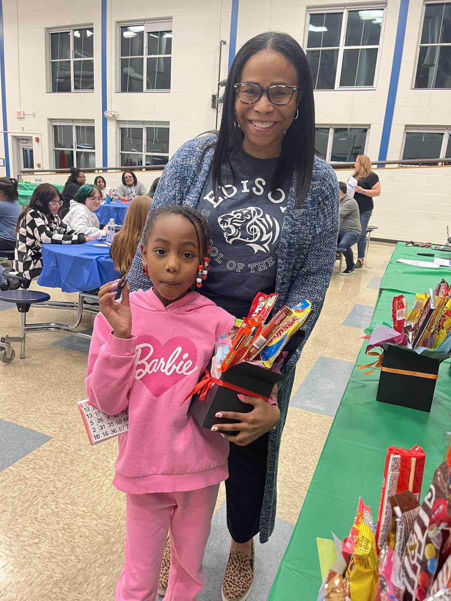 Edison School tweet media