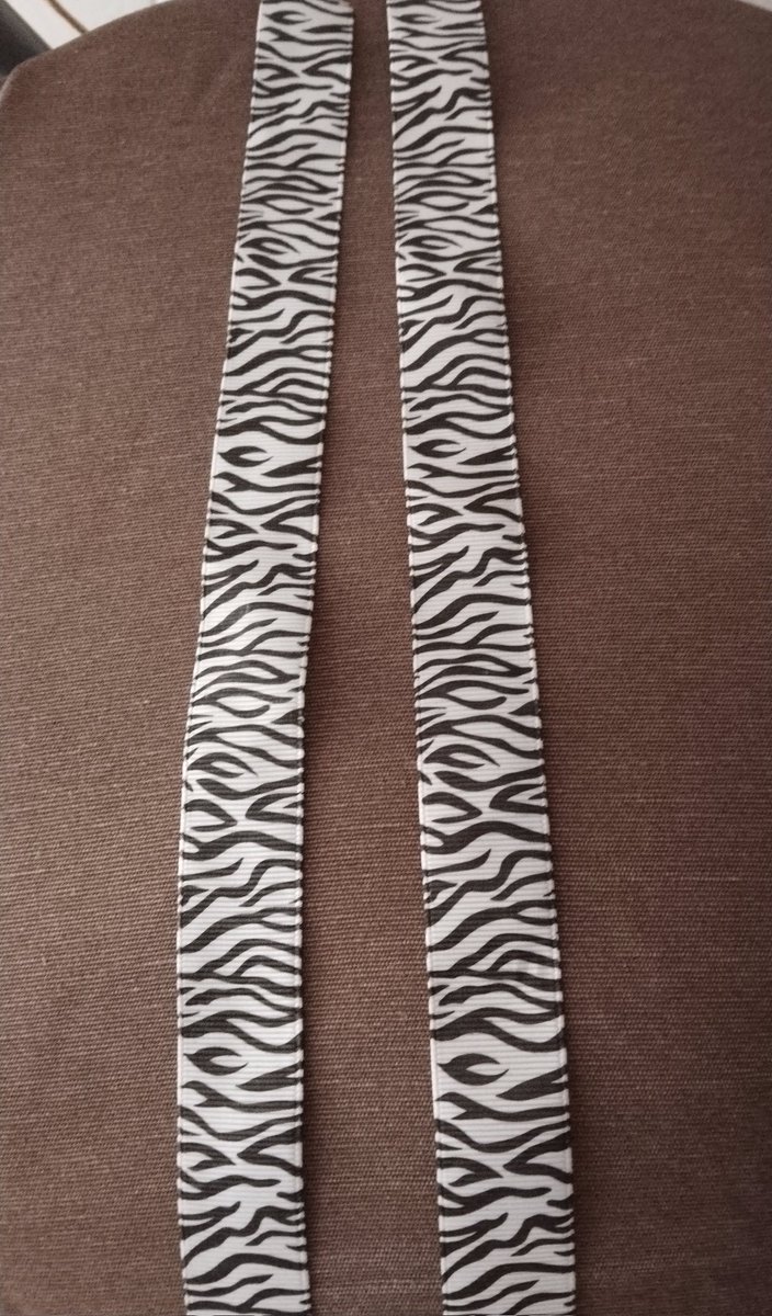 LauraMa86481471's tweet photo. 3 Febrero
#enfermedadesraras
Pulseritas de cebra
🦓🦓 🩷🩷
🍀Para las que estamos en la odisea del diagnóstico
@mariacuppelli y yo !!
#FebreroRaro 🩷
#loconseguiremos 🩷 https://t.co/VV2ZMXY6Ta