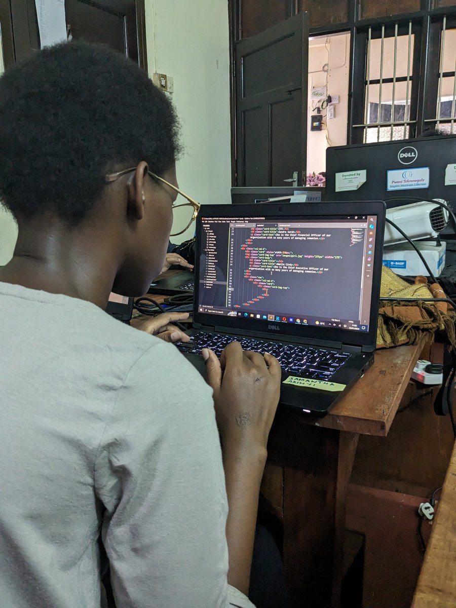 antony_wugoma's tweet image. I was really impressed by the #codehack students @pwaniteknowgalz who managed to implement beautiful cards on their webpages after taking them through various ways of utilizing @getbootstrap in frontend web development.
#webdev
#frontendwebdevelopment