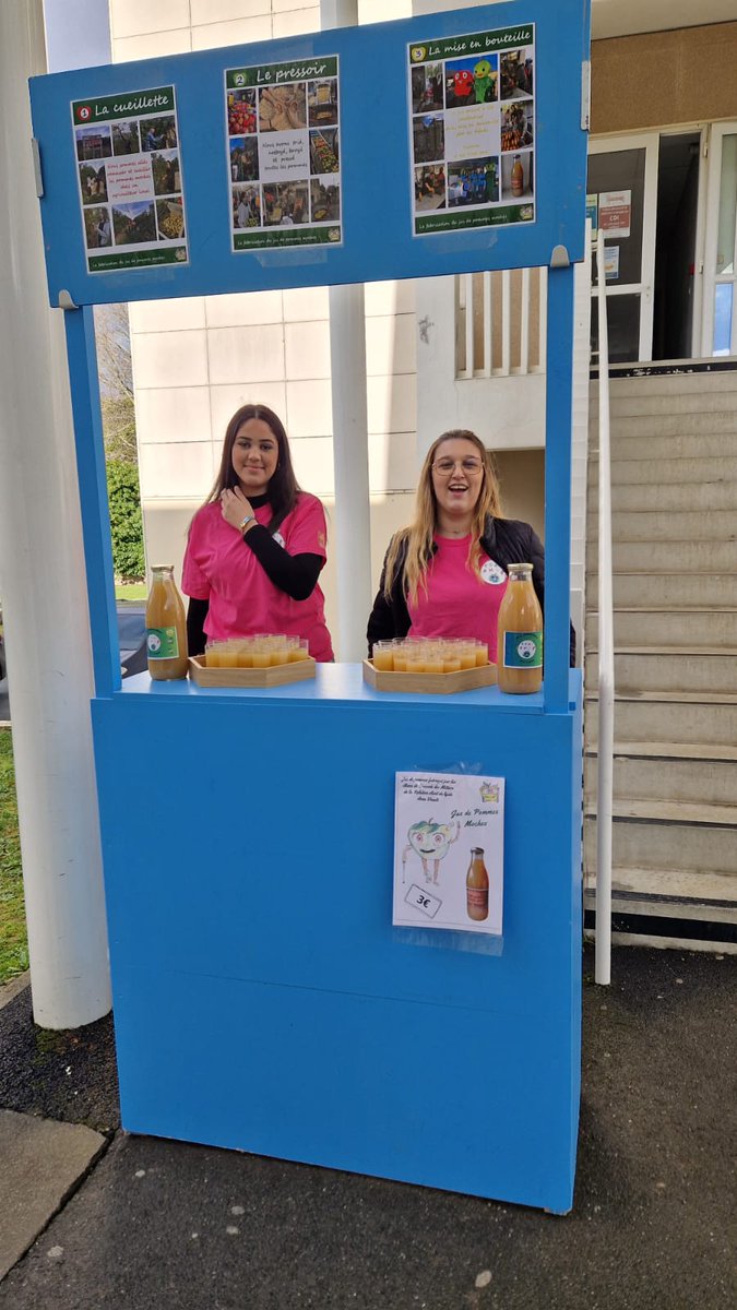 En place pour les portes ouvertes #JPO #LyceePro #MetiersdelaRelationClient #JusDePommesMoches #EDD