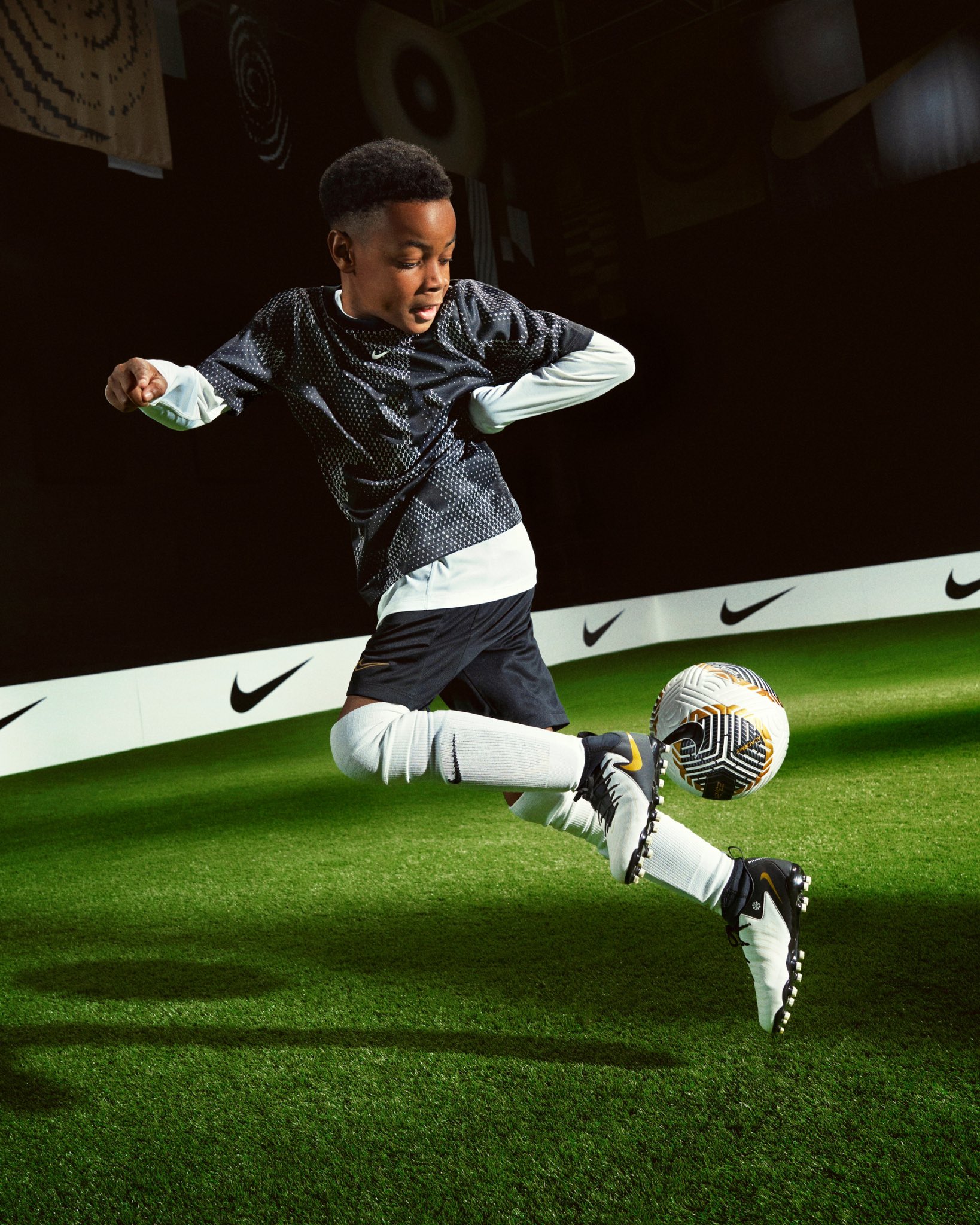 Nike futbol 02 hotsell