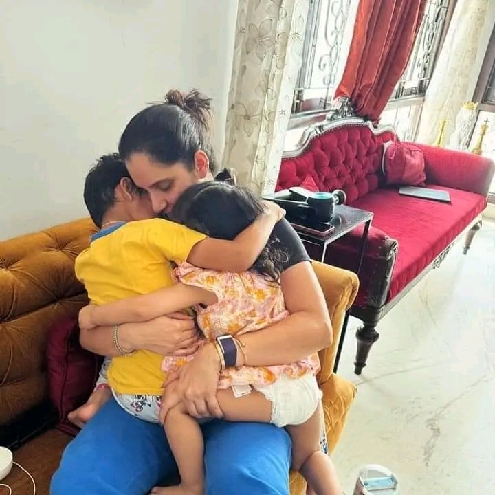 ZaibMirza7's tweet image. #Painfull 💔💔💔 #Stay #Strong #Sania
@MirzaSania