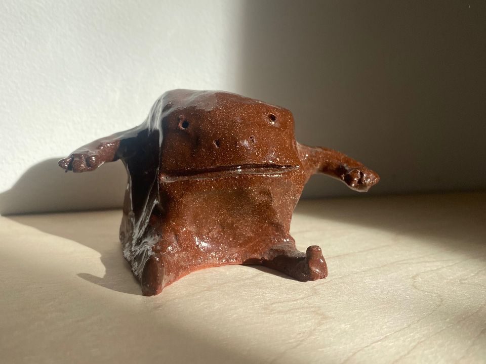 THINK AND MAKE CREATURES FROM THE KILN Saturday 10 February, 10am to 4pm Free admission, all welcome, just drop in Glazing and firing, £5 Join ceramicist Sarah Fassnidge from Clay Trap to make your own creature, talisman or charm. castcornwall.art/entry/creature…