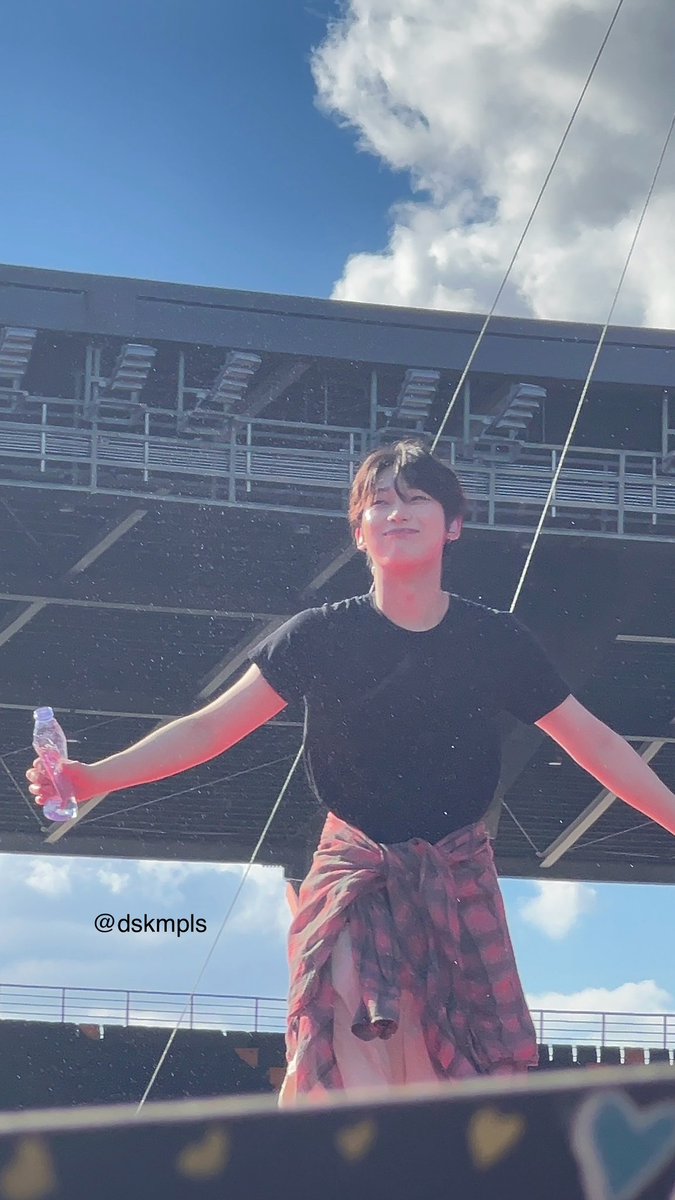 wilfanboy's tweet photo. Soundcheck Sunoo!!!! #FATE_IN_NEWCLARK_CITY #FATE_IN_NEWCLARKCITY https://t.co/djd9t61rfd
