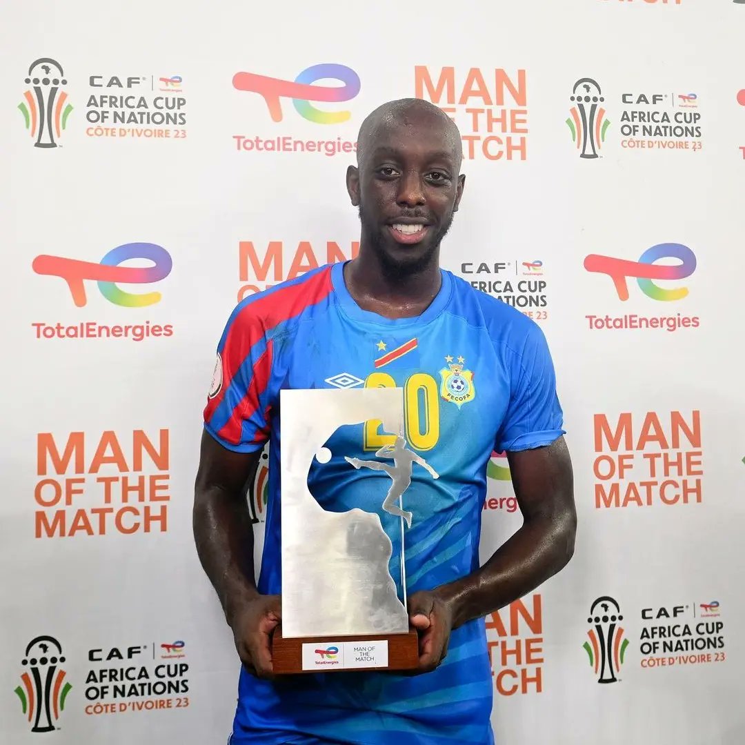 RDCAfrikFoot's tweet photo. #TopInfo #TotalEnergiesAFCON2023 #DRCGUI
🆕️ Yoane Wissa élu "HOMME DU MATCH" ⭐️ contre la Guinée 🇬🇳, sa deuxième récompense individuelle du tournoi.
Révélation de la CAN ou Meilleur Joueur ?
📽 La célébration mythique 🤩
#RAF https://t.co/fD9V1qlmSp