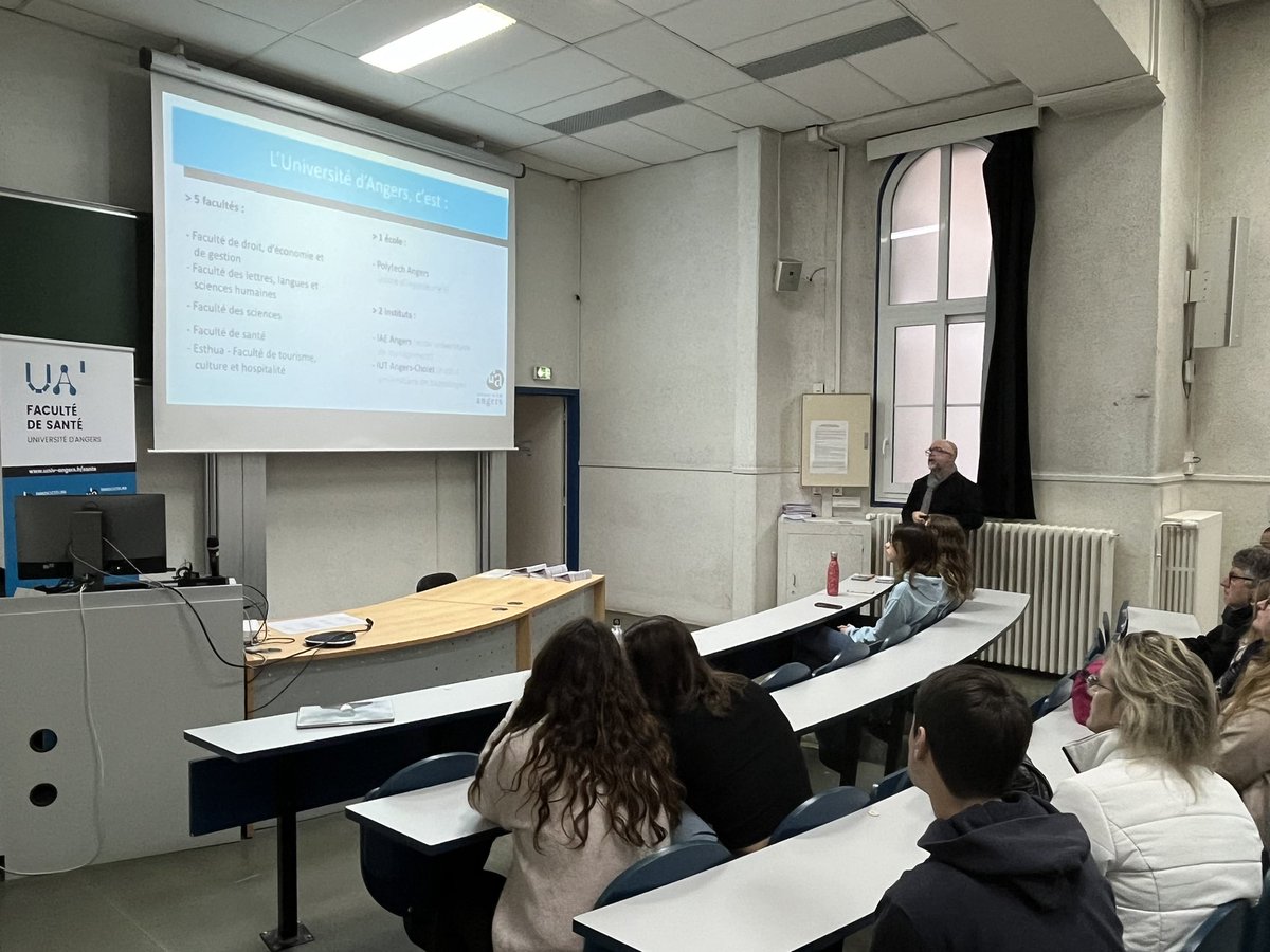 seb_faure's tweet image. Si vous voulez tout savoir sur les études de santé et les différents métiers #pharmacie #medecine #odontologie #maieutique #kiné #IDE, c’est tout de suite ⌚️
📍 @FacSante_Angers 16 bd Daviers @Angers 
#UAjpo
@UnivAngers