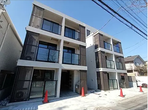 rational_home's tweet photo. 渋谷のデリヘルで働かれている方におすすめ👀

【家賃】112,000円
【最��り駅】三軒茶屋
【間取り】1K

◎ヴェールコート三軒茶屋サウス✨

駅近、オートロック完備で女性も安心。築浅物件で、快適な住環境を提供。独立洗面台付き♪

女性の一人暮らし始めるなら、この物件がぴったりです https://t.co/XcVntloUGI