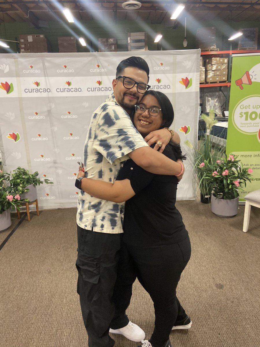 _amely026's tweet photo. Happy birthday to my fav! 🥳🤍 Wishing you the best today and always! You know how much you mean to me. Love you Luisito ❤️ @LuisCoronel https://t.co/knrIiidwUb