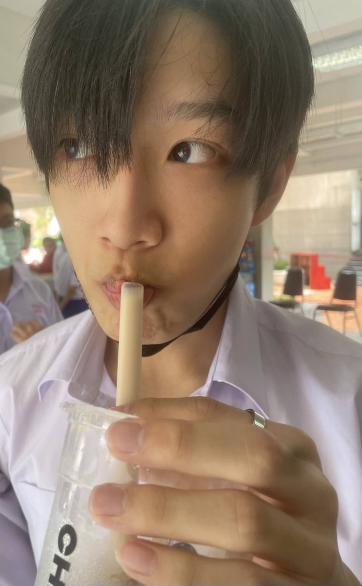 lulooyayaa's tweet photo. วาสนาใค-                                    หนูเอง 😝 https://t.co/KqOiRfOt1Z
