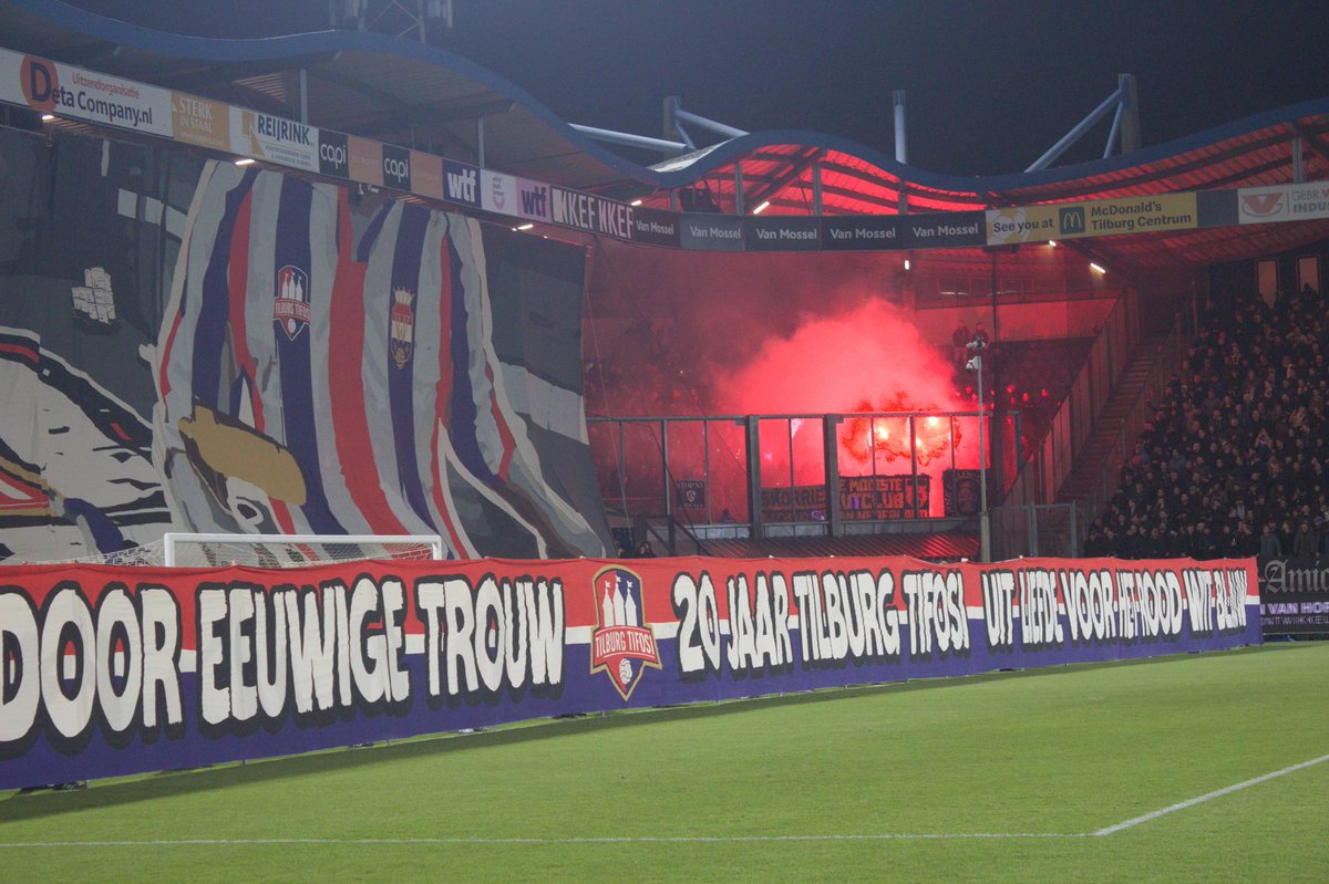 DanielsenAxedal's tweet photo. π³π± Willem II - SC Cambuur
ποΈ Koning Willem II Stadion
π Eerste Divisie
π Tilburg Tifosi
#groundhopper #groundhopping
#WILCAM #Jubileum #Spandoek https://t.co/4qHqFzdJq1
