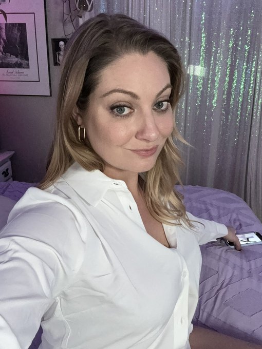 This is the new iPhone camera? 😳 why so grainy https://t.co/J6DmVcP6Yd<a href="/tag/mvsales"class="tags"><span>#mvsales</span></a>