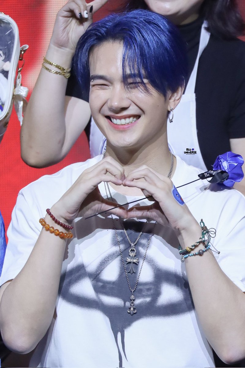 ✨️NETIZENS MHMA 2024✨️
มาโหวตกันเถอะ ขอคนละ 1 รี นะคะ

We start again! Please RT &amp; QRT this post to boost vote for Build 💙

🎯 300 RTs =  300 VOTES

I vote for <a href="/JakeB4rever/">BIU.</a> 
#NETIZENSREPORT #BuildJakapan
for Most Handsome Man Alive #MHMA2024 #MHMA2024BuildJakapan <a href="/thenreport/">The Netizens Choice Magazine</a>