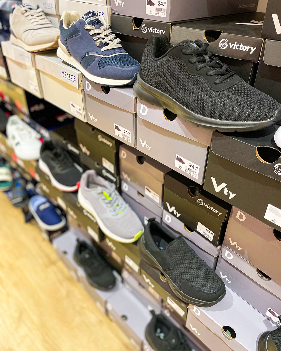 Started getting back into the gym as part of your new year's resolutions? 🏃‍♀️

You'll need a good pair of trainers to keep up the good work! 👟 

📍 Deichmann, Vicar Lane

#deichmann #exercisedaily #exerciseroutine #vicarlane #lovechesterfield #chesterfield #derbyshire